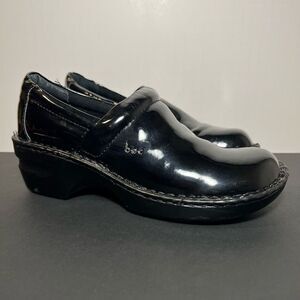 Womens BOC Born Concept Black Patent Leather Slip On Clogs / Size 8 Medium